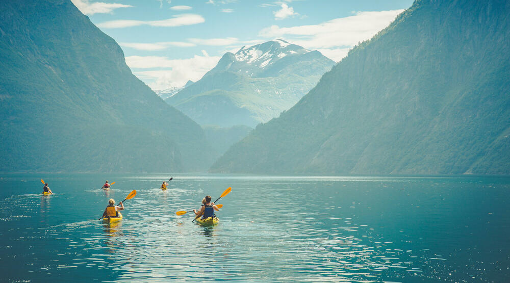 Fjelltur og kajakk i Romsdalen og Sunnmøre